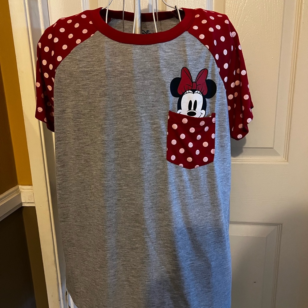 Women’s Disney Red and Gray Minnie Mouse in Pocket T-Shirt Size 1X